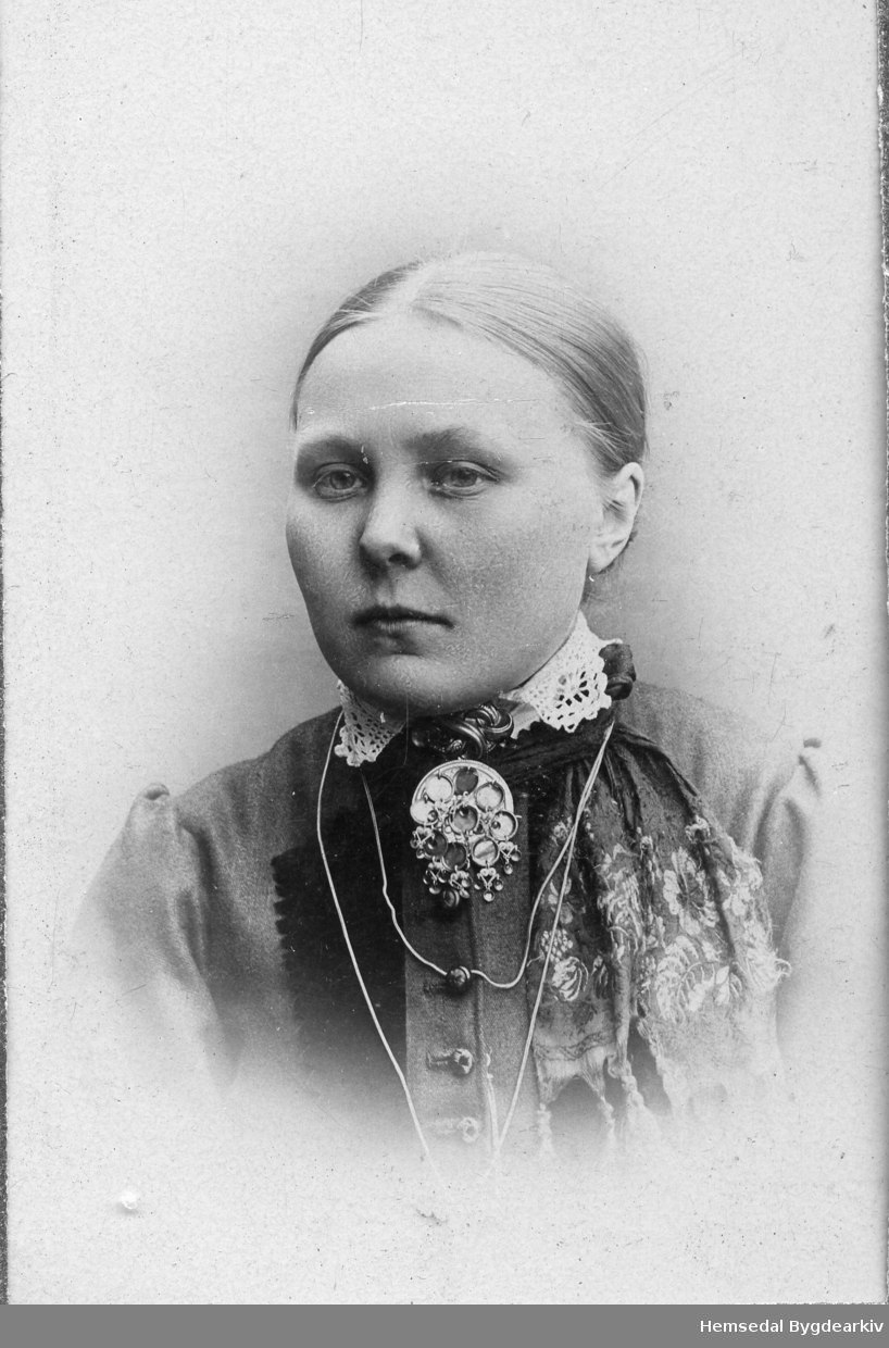 Ingebjørg T. Brandvoll (1873-1961), gift Sjåheim.