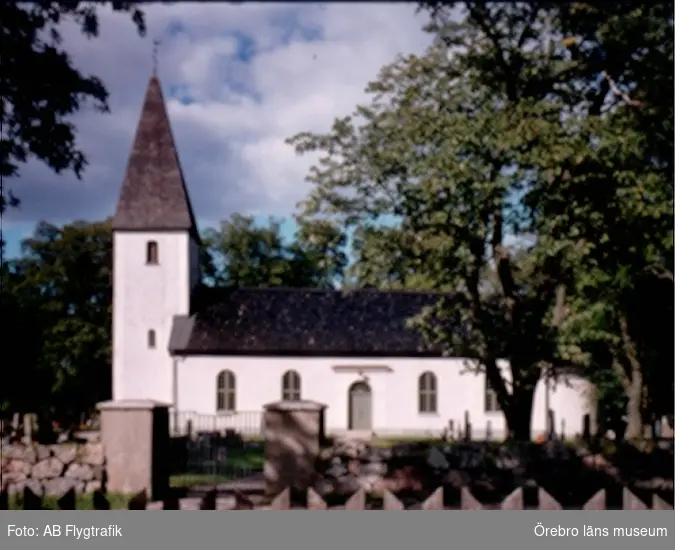 Norrbyås kyrka, exteriör.
Bilden tagen för vykort.