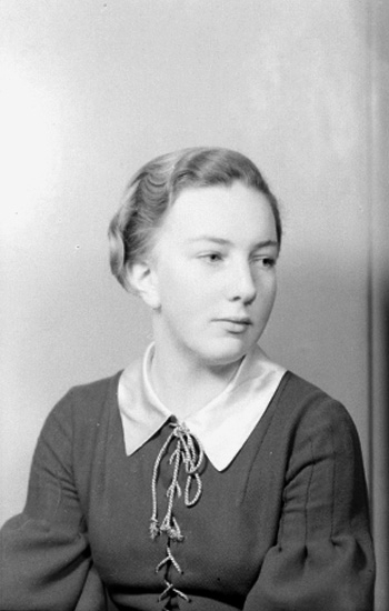 En kvinna.
Ulla Jäderlund