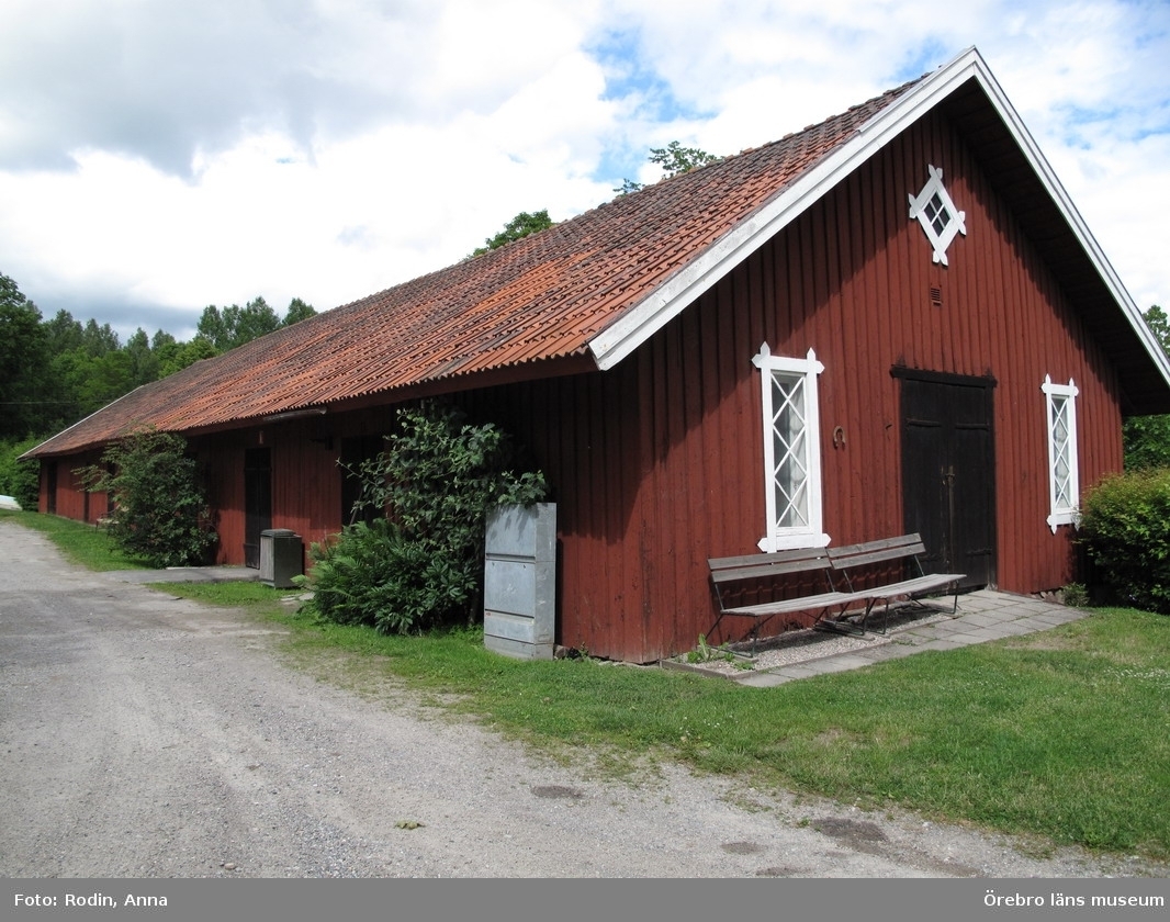 Inventering av kulturmiljöer i Axberg, Ervalla och Ödeby. Område 3.
Miljö 45: Axbergs kyrka och kyrkmiljö.
Dnr: 2010.240.086