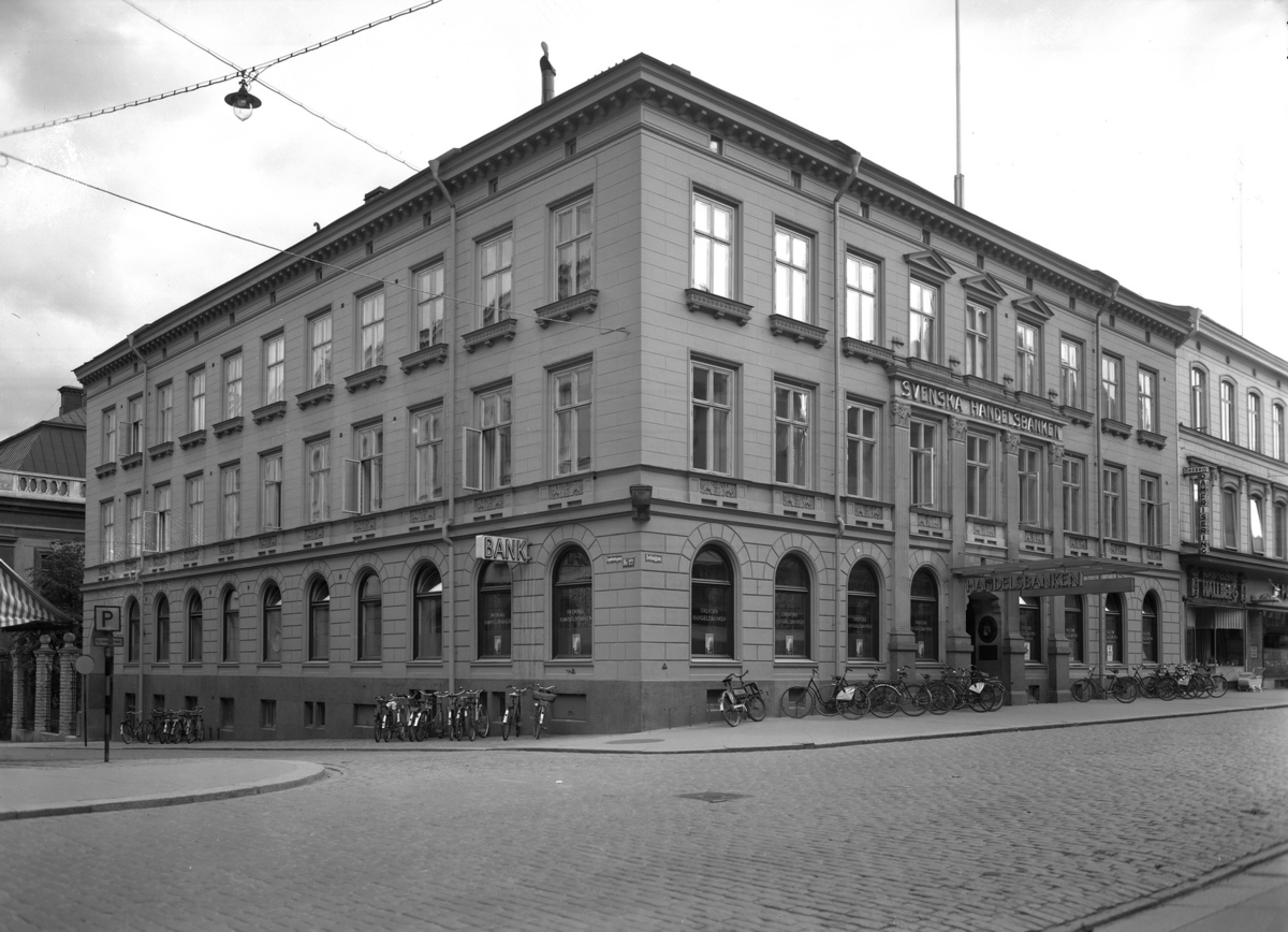 Svenska Handelsbanken, exteriör.