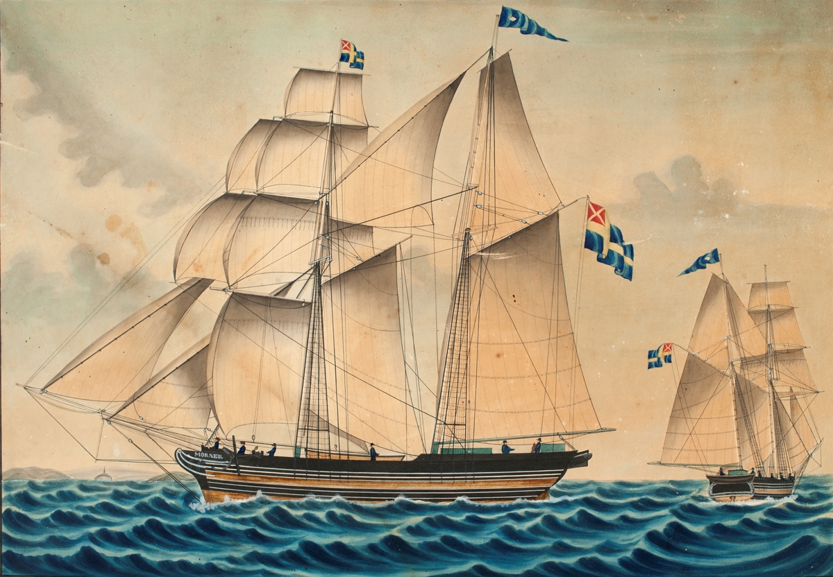 Fartyget sett från babordssidan. Biporträtt. Äldre unionsflagg.