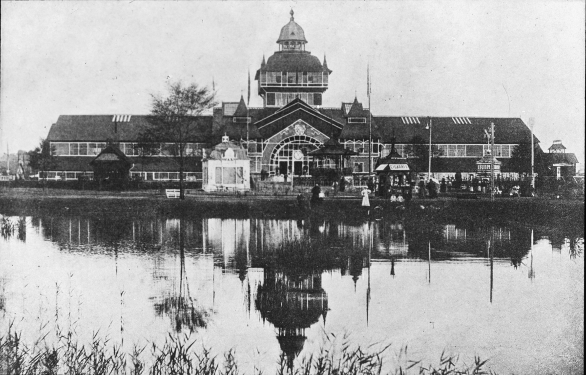 Bild från Nordiska Industri och Slöjd-utsällningen i Malmö 1896.