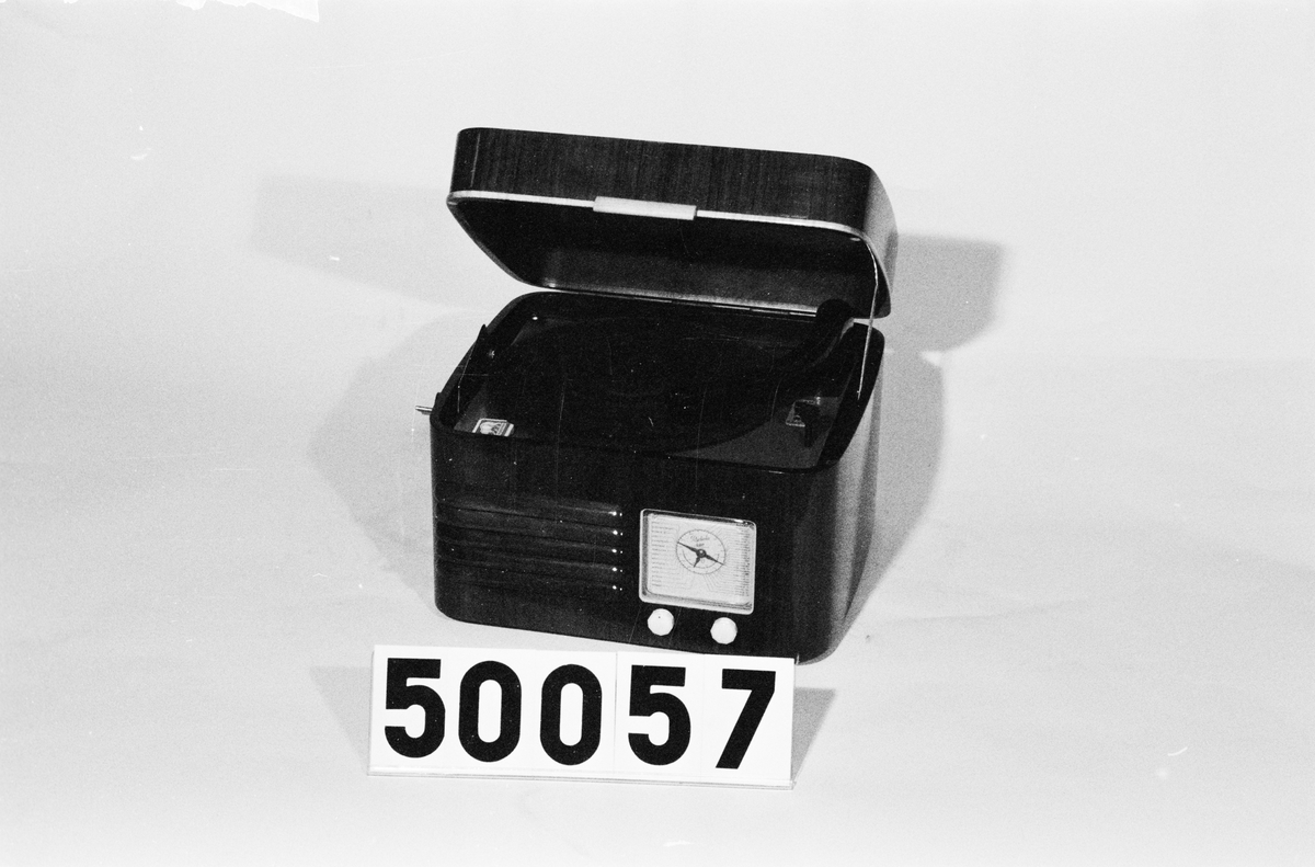 Radiola typ 1506 V, fabriks nr X6V 2976.