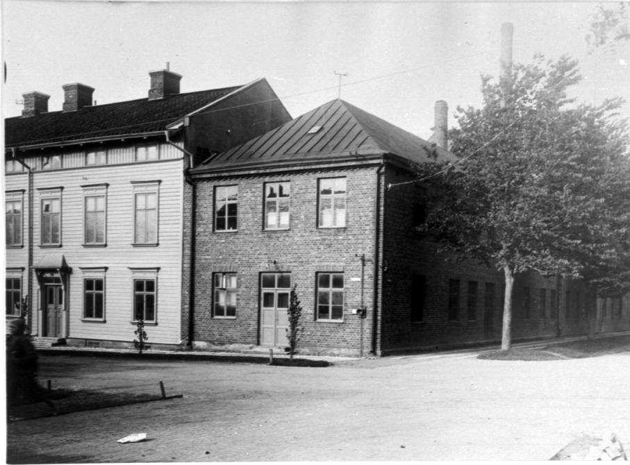 Kv. Fabrikören, Parkgatan 25, Haglund & Söner AB. Haglunds rullgardinfabrik omkring 1934.
