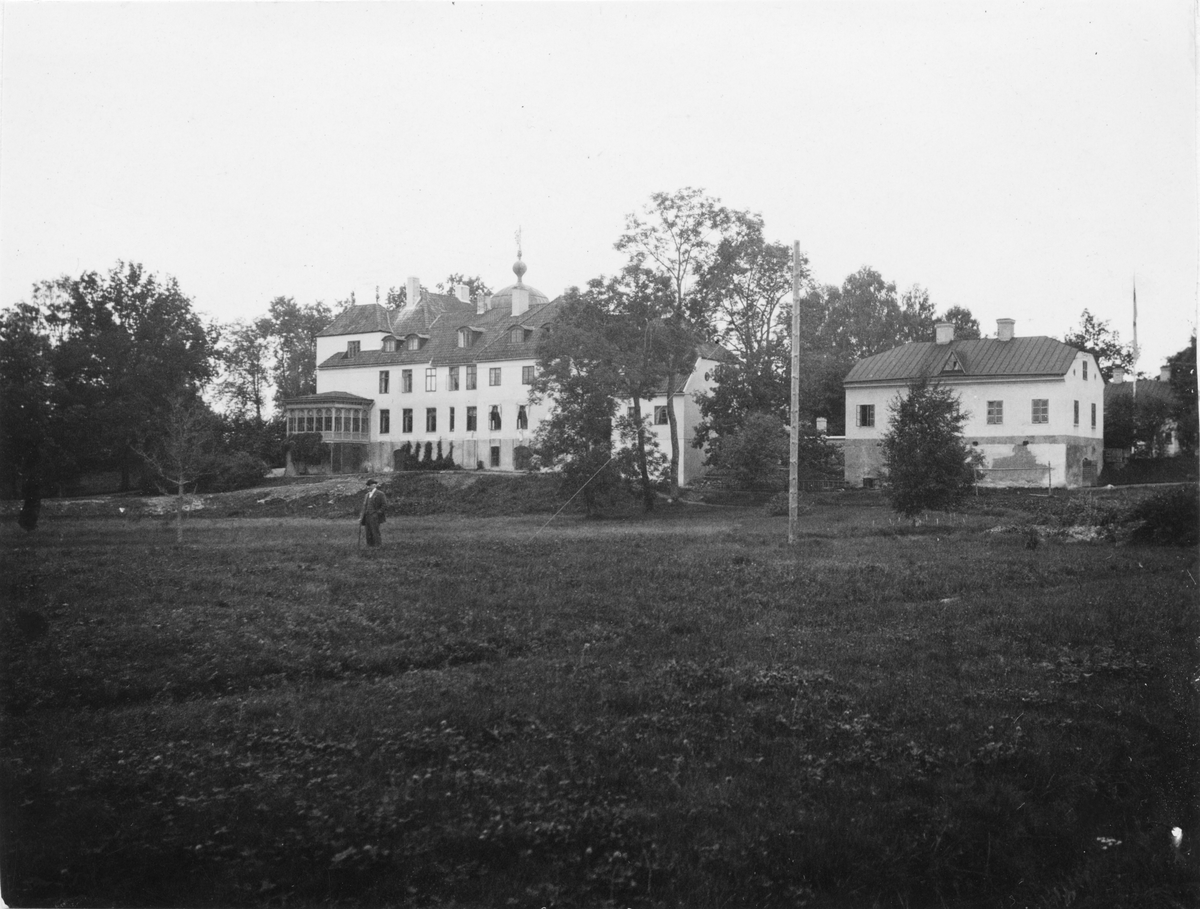 Wirsbo herrgård från parken 1917.