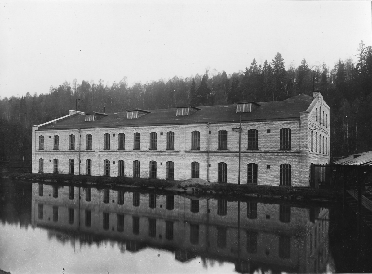 Norrahammars bruk. Radiatorverkstaden, uppförd 1913.