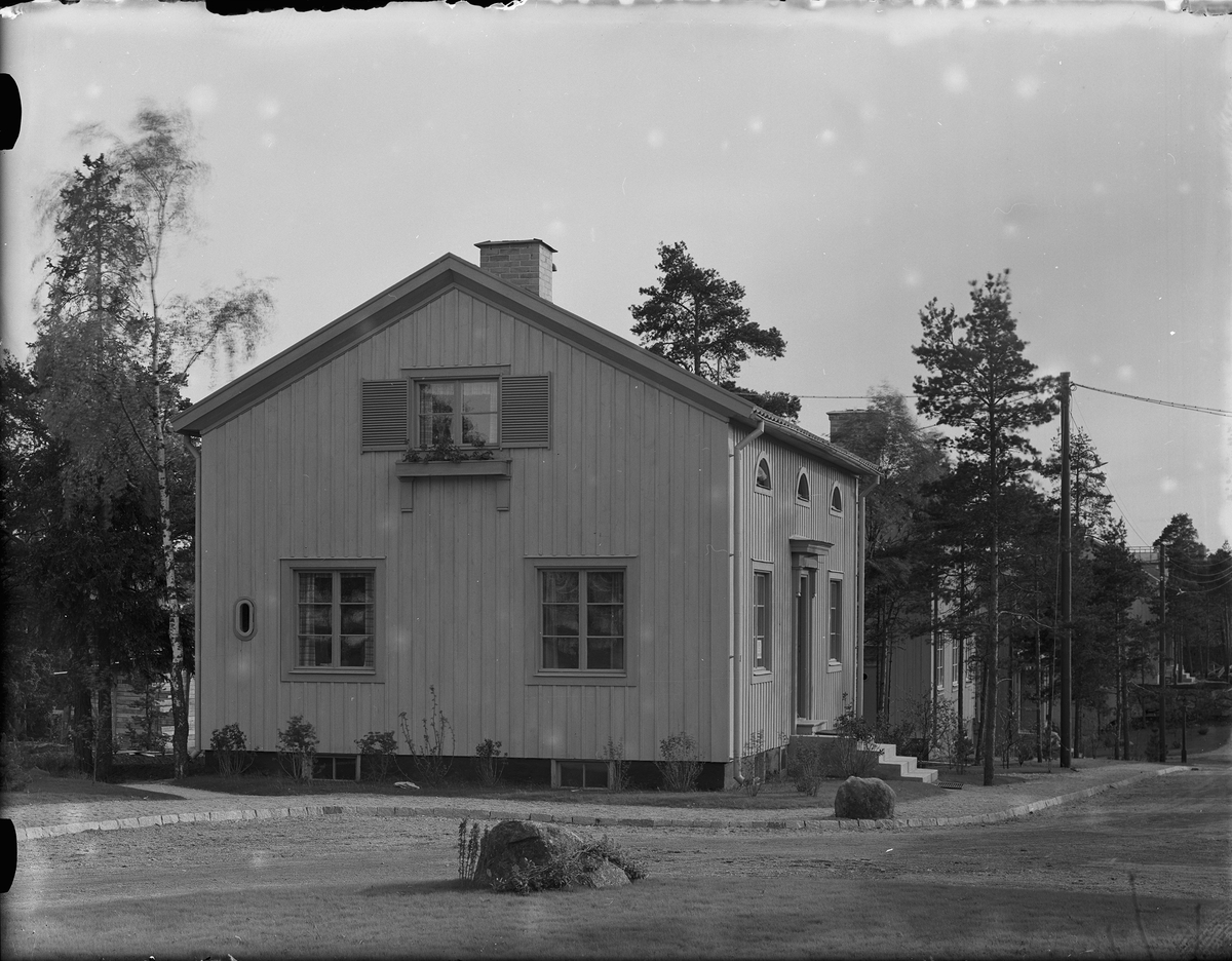Bygge och Bo-utställningen i Äppelviken. Arkitekt Birger Borgström. Gavel på ett hus.