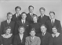 Ingebrigt G. Haarstad med familie