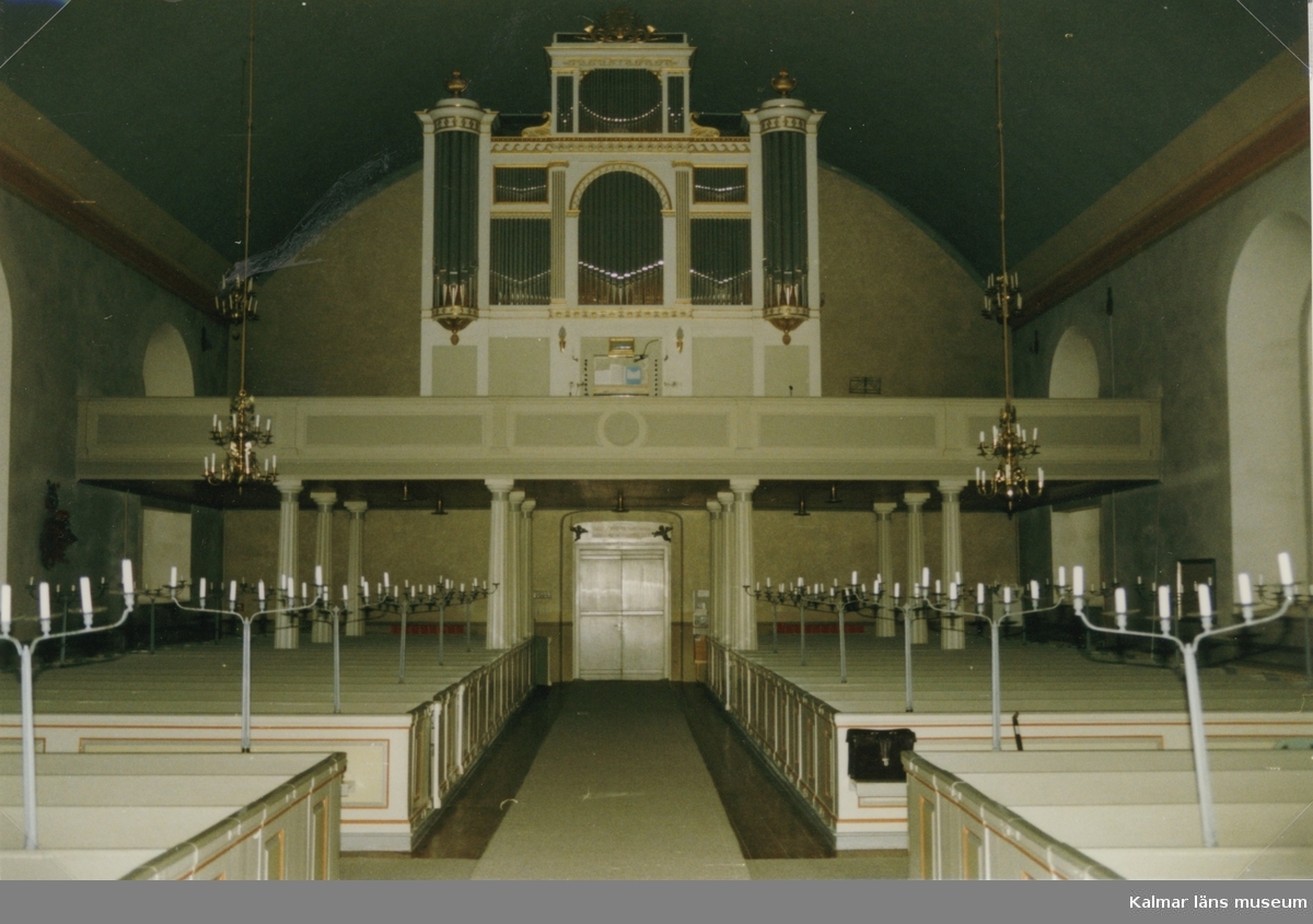 Orgelläktaren i Målilla kyrka, orgeln är byggd 1849-1850 av orgelbyggaren Sven Nordström.
Kyrkan byggdes i nyklassicistisk stil åren 1820-1822.