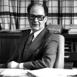 Halvard Bjørkvik, direktør 1975-1989
