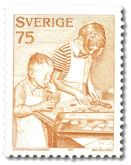 Kaj & Marita Reinius, Tvetaberg, bakar pepparkakor.