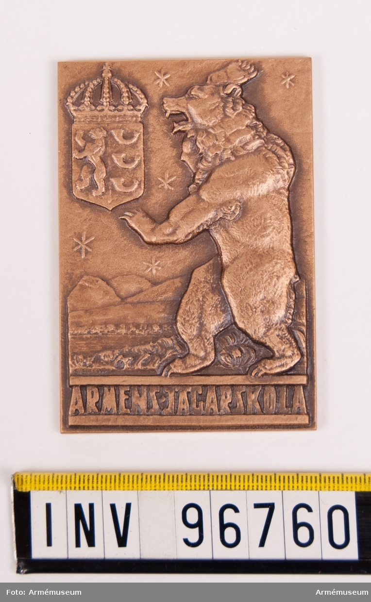 Plakett i brons för Arméns jägarskola.
Stans nr 47755.