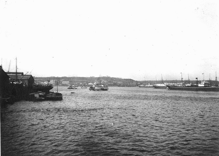 Hamnen i Havanna. Mars 1920.