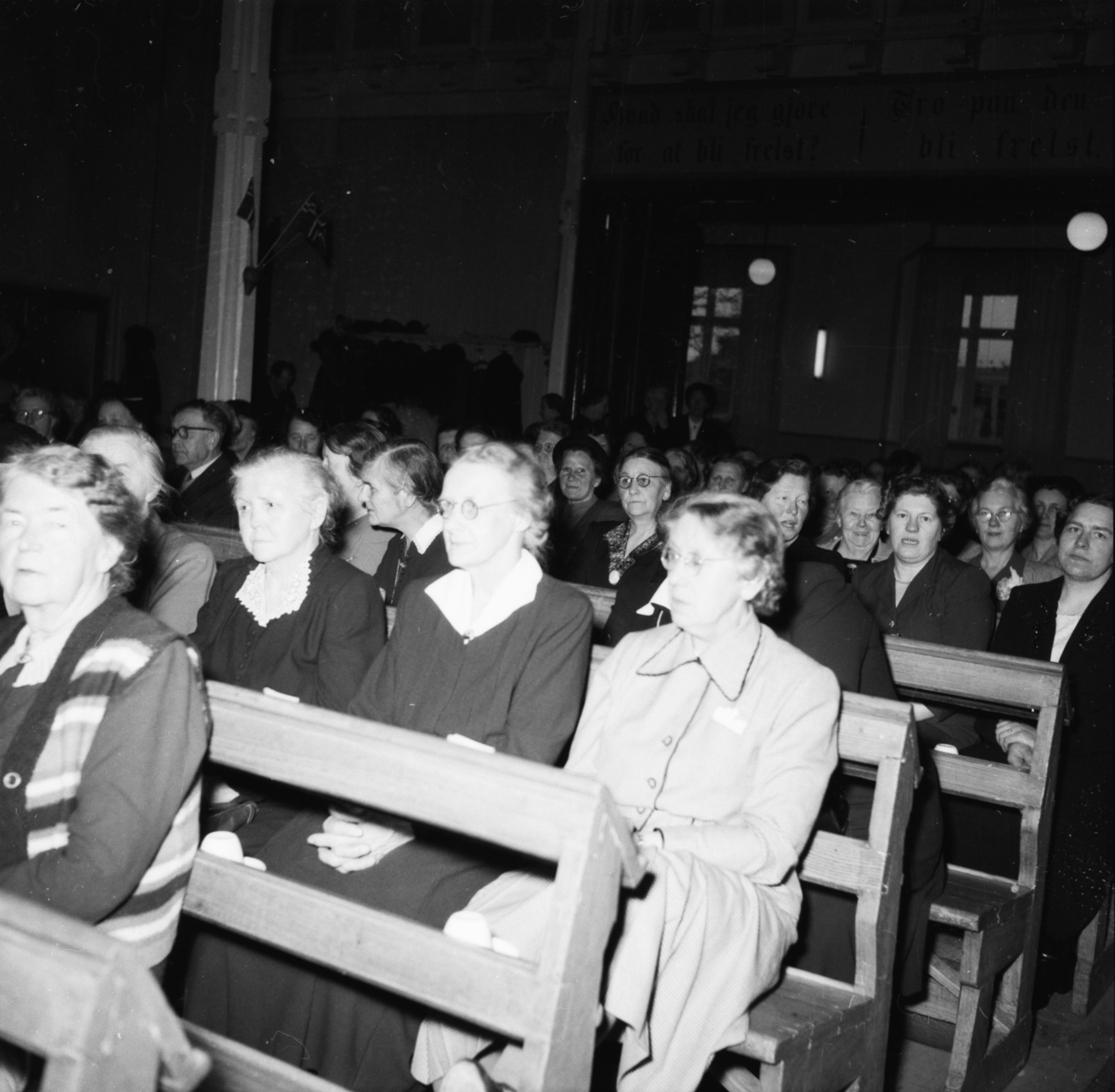 Vardens arkiv. "Fest på Hauges Minde"  25.02.1954