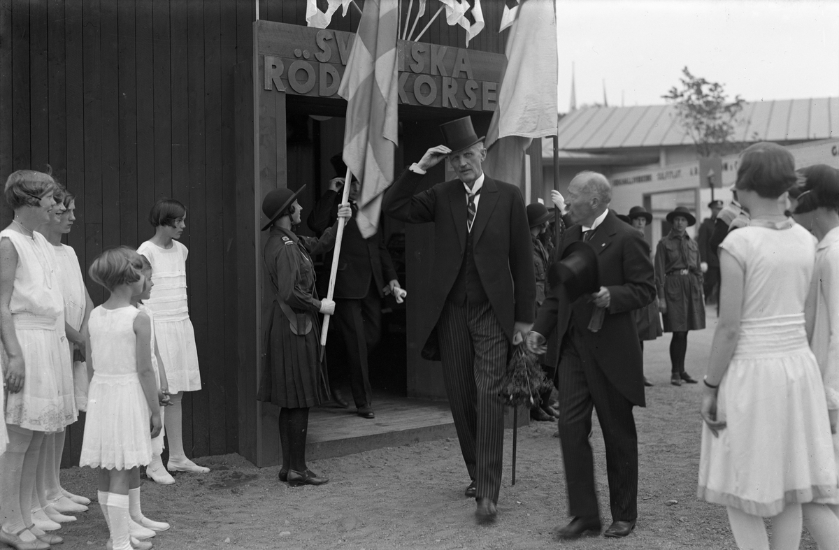 Bildsvit från Vermlandsutställningen år 1929 i Klara. Utställningsområdet sträckte sig från Våxnäsparken och bortåt nuvarande NWT-huset.