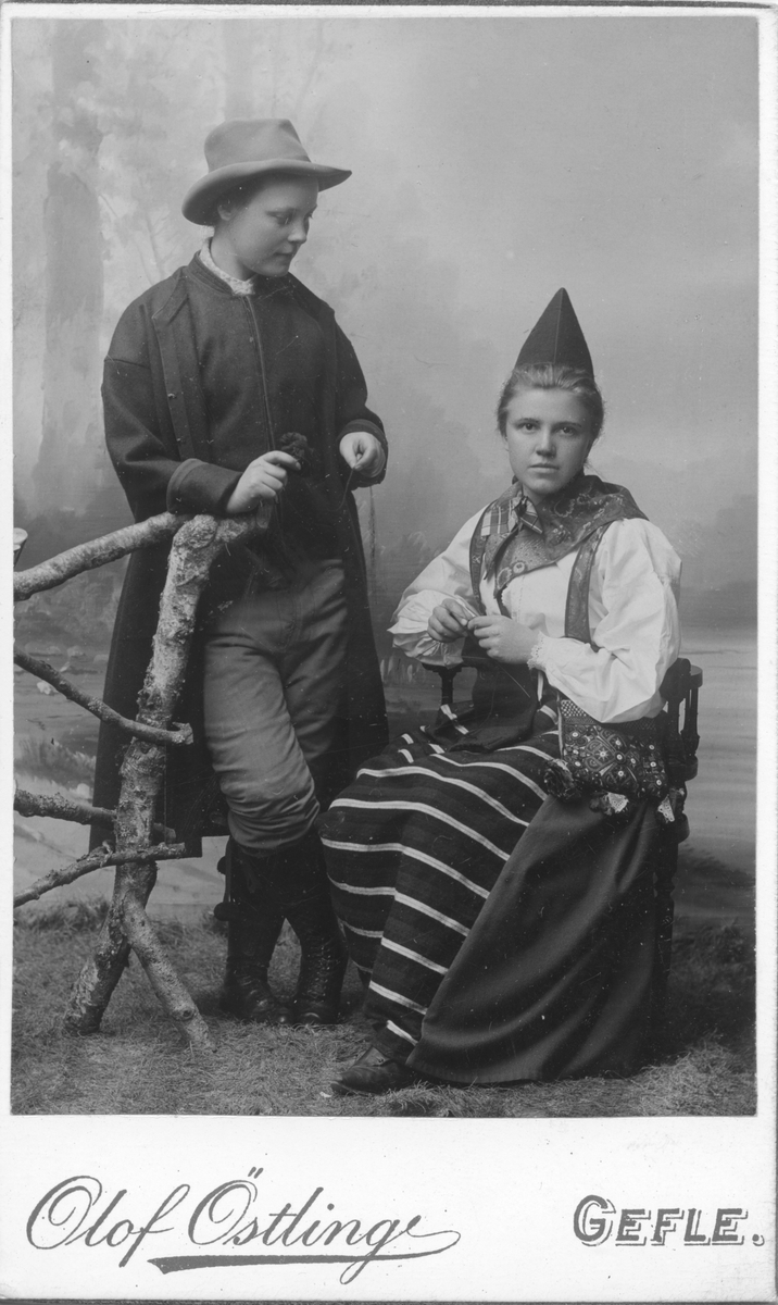 Ester Höjer och Ingeborg W.