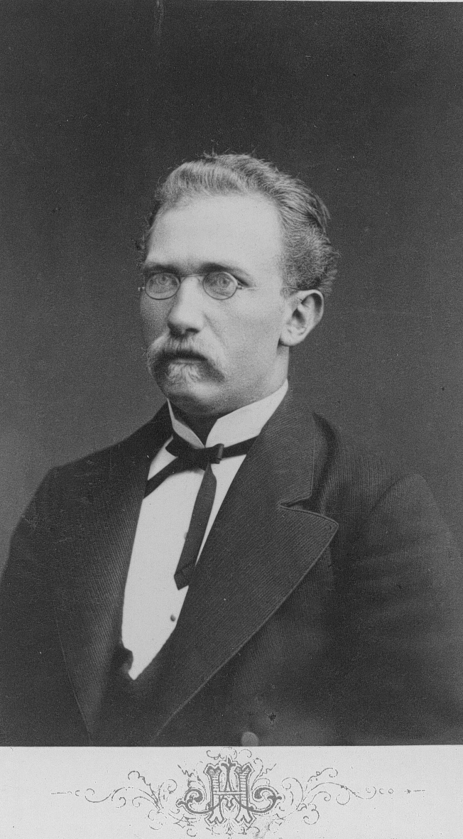 Byggmästare Ernst Nyberg.