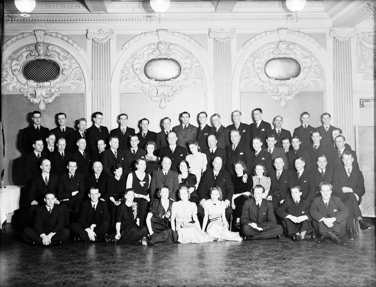 Hakonbolagets fest på Gamla Grand

25 april 1939


