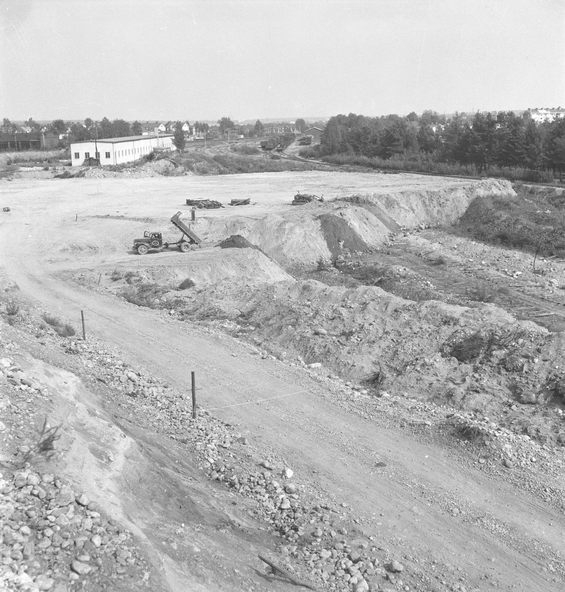 Sätraåsens grusgrop igenfylles. 14 augusti 1953.
SJ:s nya förrådsplats.
