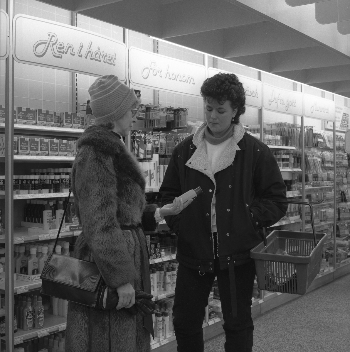 Konsumbutik. Den 9 april 1984.