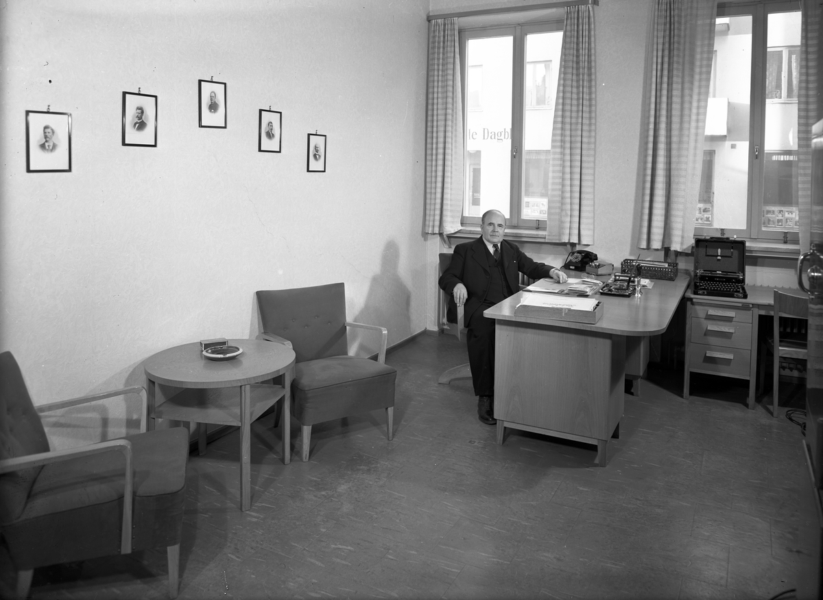 Interiör av kontor hos Arbetarbladet. 15 januari 1946.