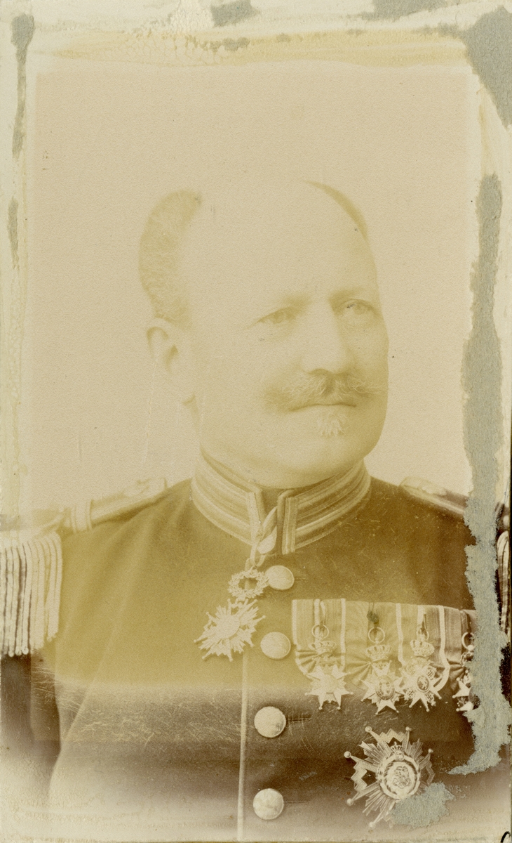 Porträtt av Rolf Oscar Alexander Schenström, major vid Hälsinge regemente I 14.