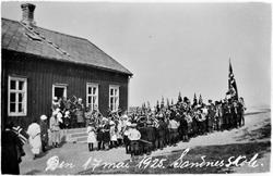 17. mai feiring ved Sandnes skole 1925.
