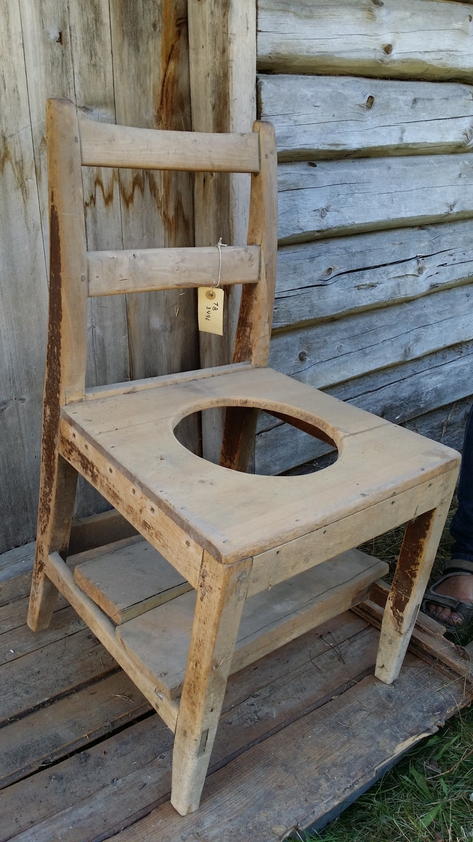 Stol - Anno Trysil Engerdal museum / DigitaltMuseum