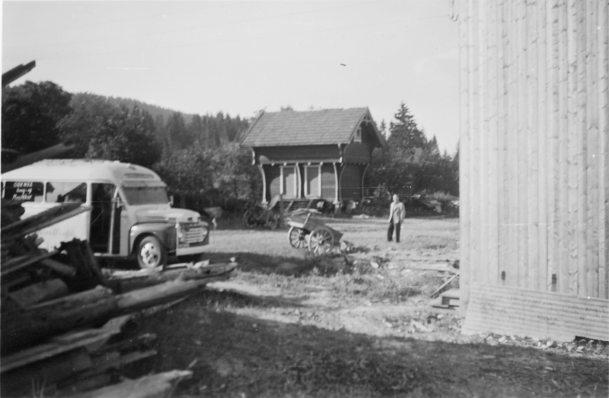 Gauterud Søgarn. Dansk buss med et dansk kor var på besøk i Gjerdrum på 50-tallet. Sjåføren overnattet på Gauterud.