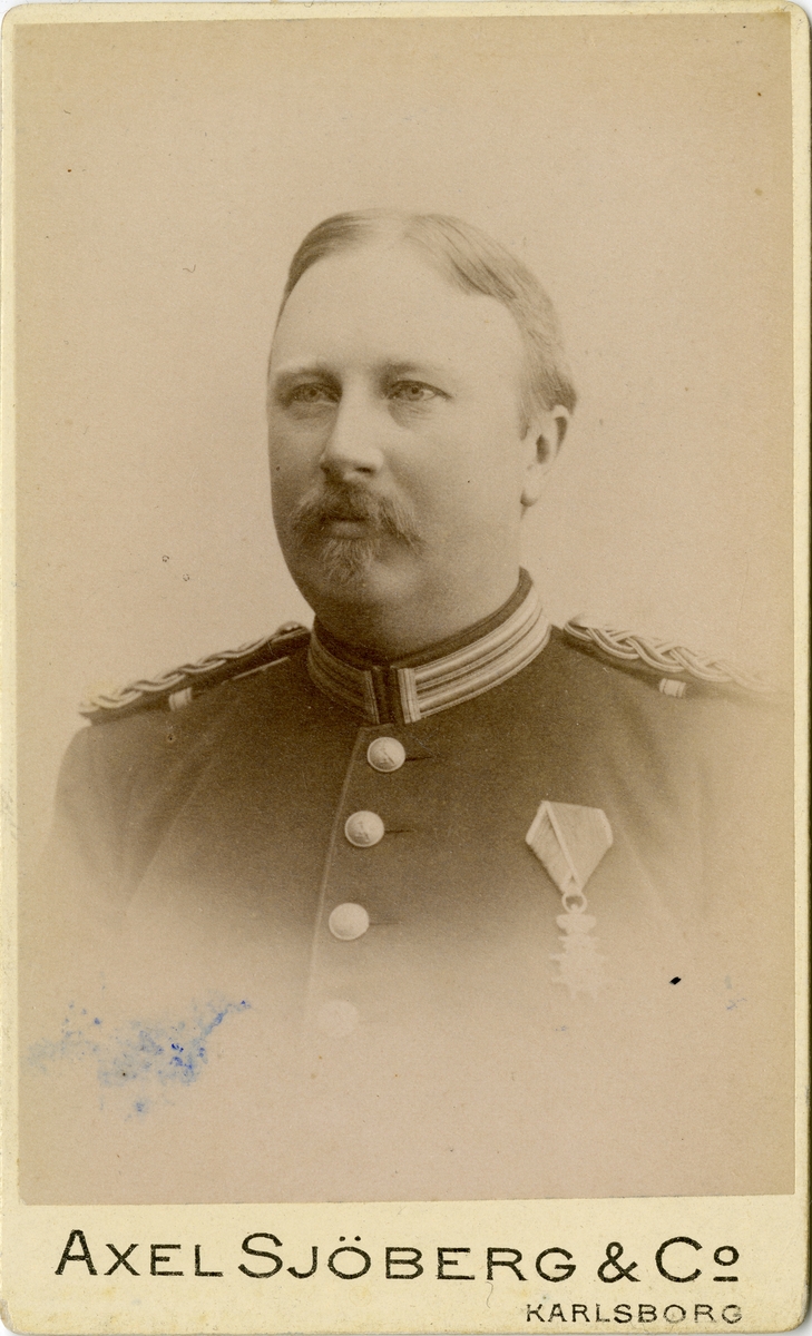 Porträtt av okänd officer vid Hallands bataljon I 28.