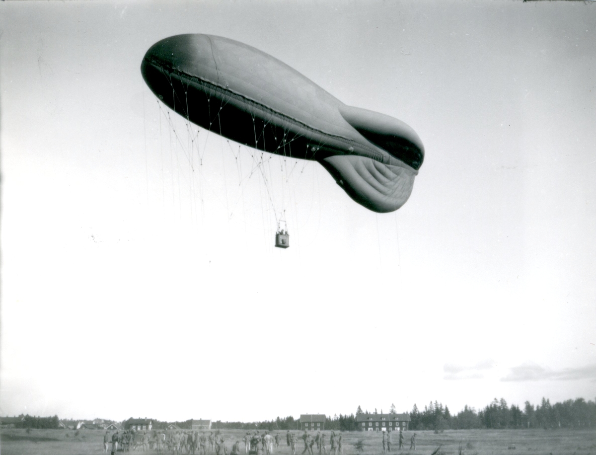 Fältballong m/1932 klar för uppstigning i Skillingaryd.
