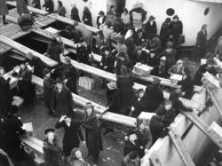 "Tomataksjonen" mars 1946. Kvinner gikk til aksjon og losset