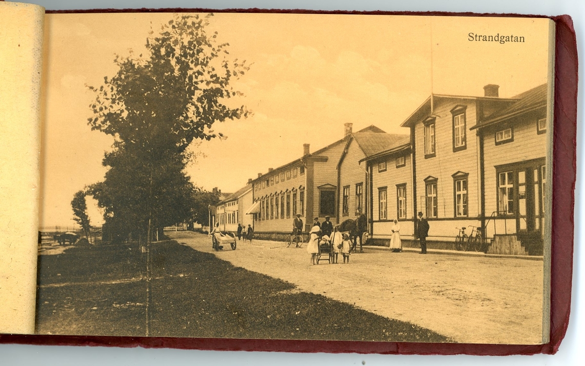 Vykortshäfte med bilder från Haparanda - Torneå 1915. 15 sidor.