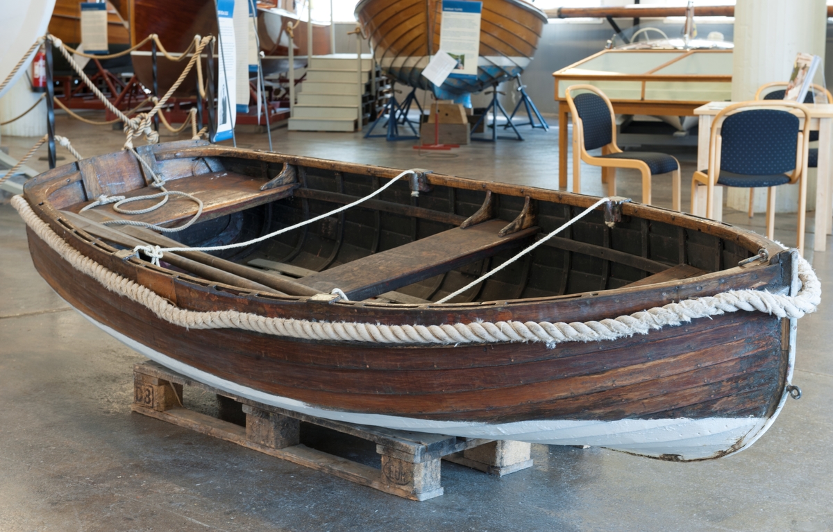 Tore Holm's dinghy - Sjöhistoriska museet / DigitaltMuseum