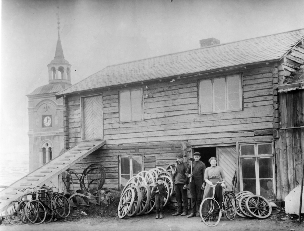 Smie og sykkelverksted på Haugan, Røros