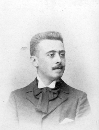 "A mon ami Yngve Sjöstedt. Julien Priollet år 1888 (kusin till min svåger Louis Enjolras, Paris).