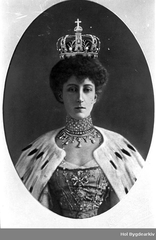 PortrettB, Dronning Maud, dronningkrone,