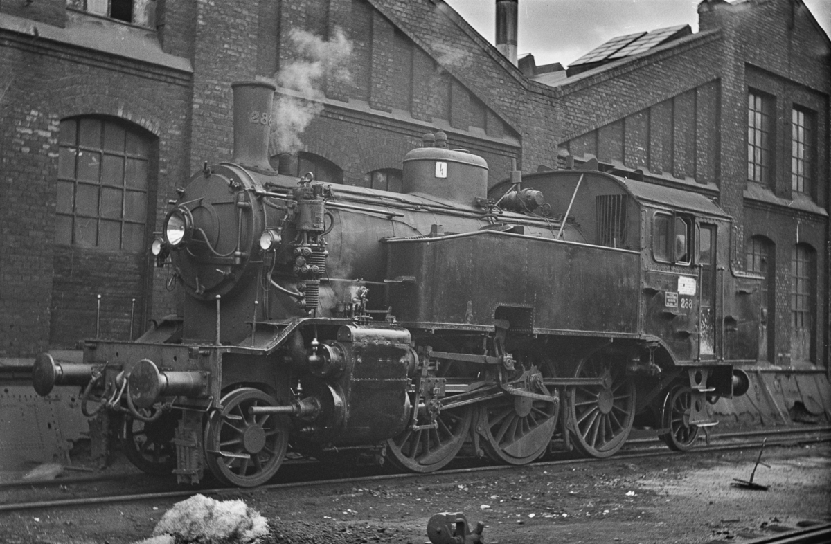 Damplokomotiv type 32a nr. 288 ved Gamlestallen i Lodalen.