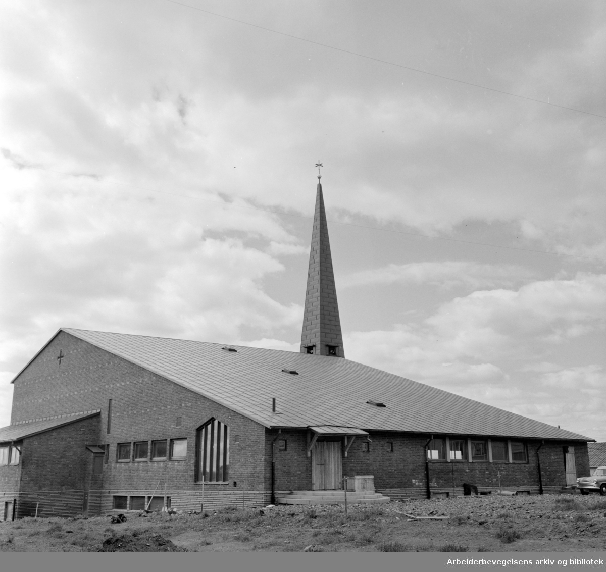 Tonsen kirke. Juni 1961