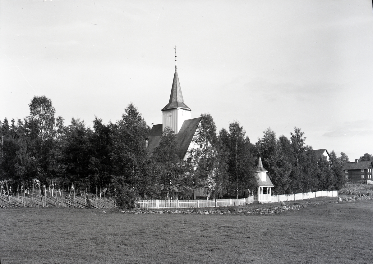 Røn kirke, Vestre Slidre.