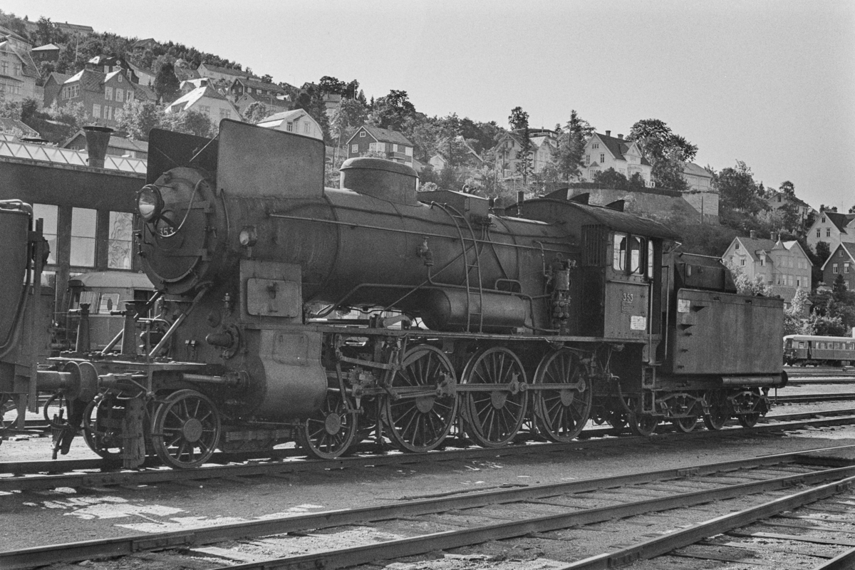 Utrangert damplokomotiv type 30b nr. 353.