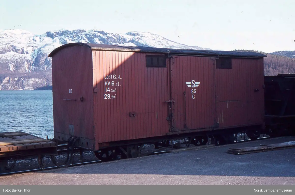 Sulitjelmabanens godsvogn litra G nr. 85  på Finneid stasjon