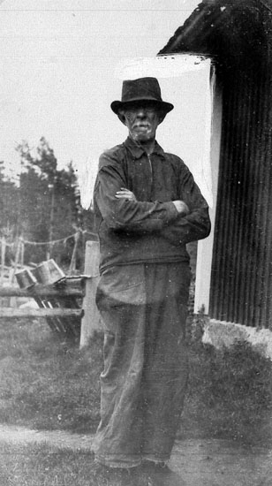 "Räv-Henrik", Henrik Henriksson f 1872 i Rävberg, Viggen. Den siste finsktalande i Södra Finnskoga