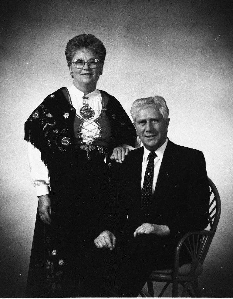 Ingrid Ånestad 16.7.1923 - 7.1.2011) og Norvald Steinsland (31.5.1923 - 24.2.1990)