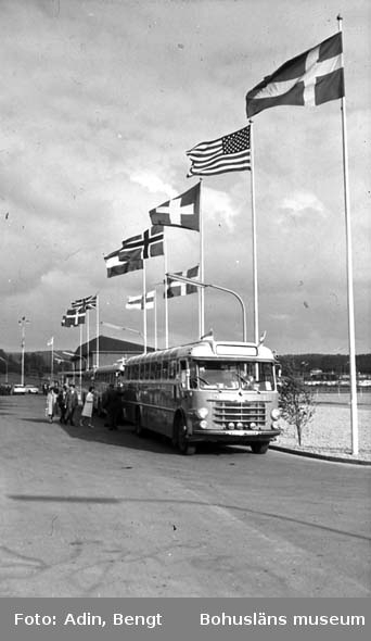 Kungainvigningen 16/6 1964. 
Fotograf Bengt Adin, Göteborg. Regi Hans Håkansson.
Visning för anställda.