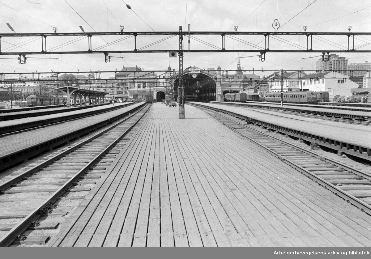 Østbanen, jernbanespor. Juni 1974