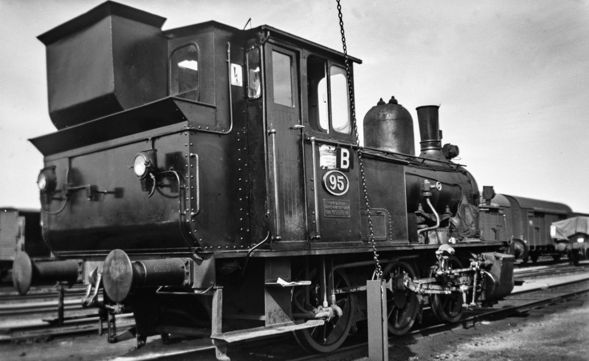 Damplokomotiv type 43a nr. 95 i skiftetjeneste på Trondheim stasjon.