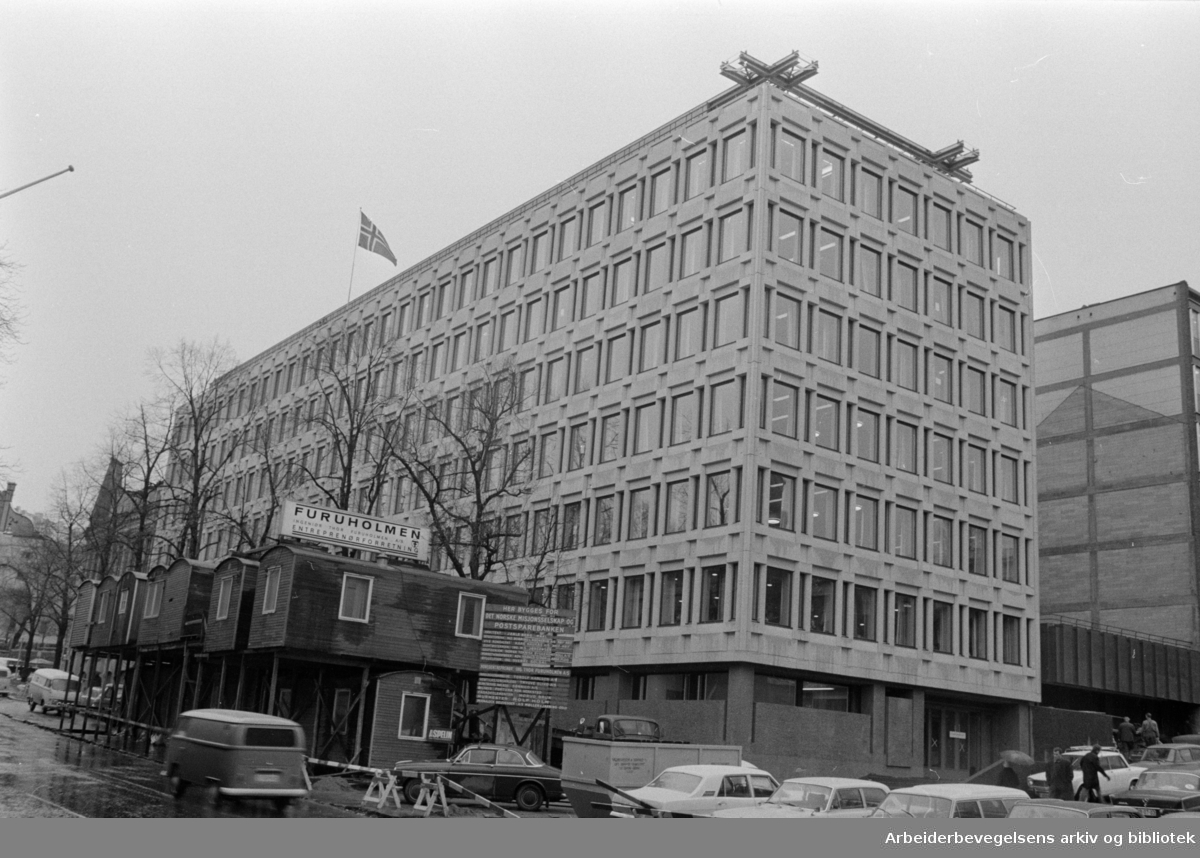 Postsparebanken. Hovedkontoret i Akersgata. November 1969