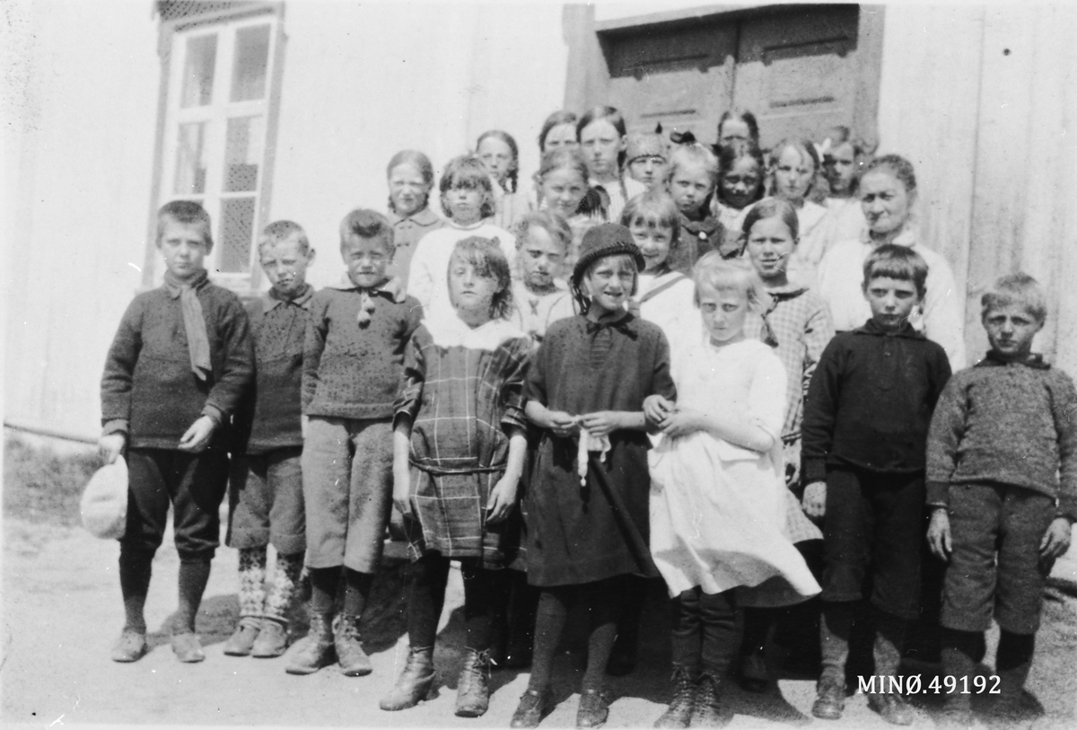 Skolens tredje-klasse i 1924. 